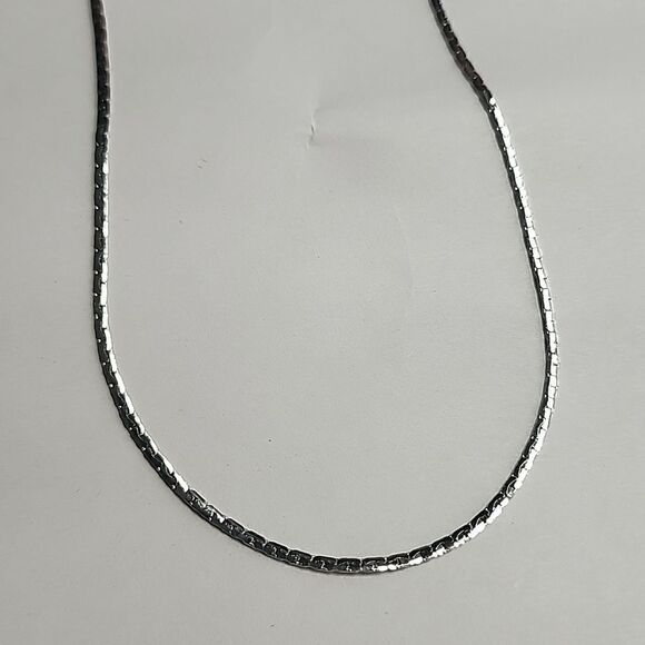 Unisex Silver Tone Chain Necklace - Picture 2 of 4